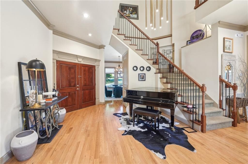 4 bedroom, 4 bathroom, 4,750 sq ft single family residence for sale at 4162 Cumberland Point Drive, Gainesville, GA 30504 — photo 8