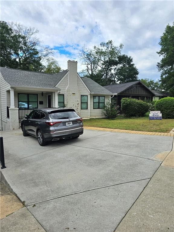 3 bedroom, 2 bathroom, 1,178 sq ft single family residence for sale at 430 Chappell Road, Atlanta, GA 30318 — photo 2
