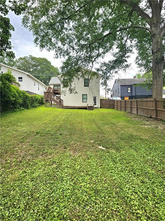 3 bedroom, 2 bathroom, 1,178 sq ft single family residence for sale at 430 Chappell Road, Atlanta, GA 30318 — photo 5
