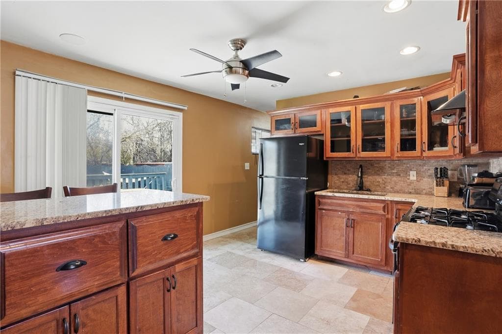3 bedroom, 3 bathroom, 1,775 sq ft single family residence for sale at 8926 Ashton Road, Jonesboro, GA 30238 — photo 5