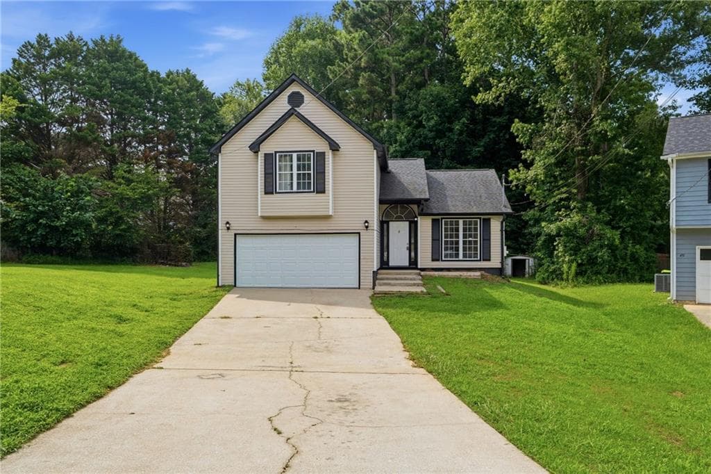 3 bedroom, 3 bathroom, 1,278 sq ft single family residence under contract at 435 Churchill Court, Jonesboro, GA 30238