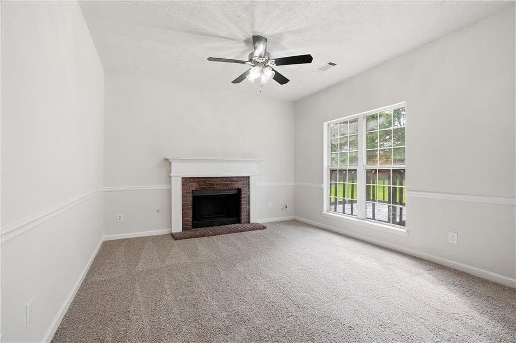 3 bedroom, 3 bathroom, 1,278 sq ft single family residence under contract at 435 Churchill Court, Jonesboro, GA 30238 — photo 3