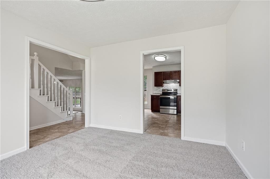 3 bedroom, 3 bathroom, 1,278 sq ft single family residence under contract at 435 Churchill Court, Jonesboro, GA 30238 — photo 9