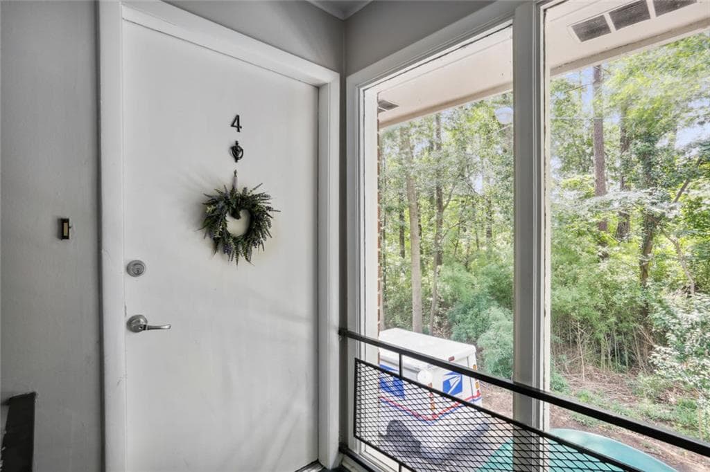 3 bedroom, 2 bathroom condominium for rent at 4266 Roswell Road G4, Atlanta, GA 30342 for $2,500 a month — photo 1 of 21