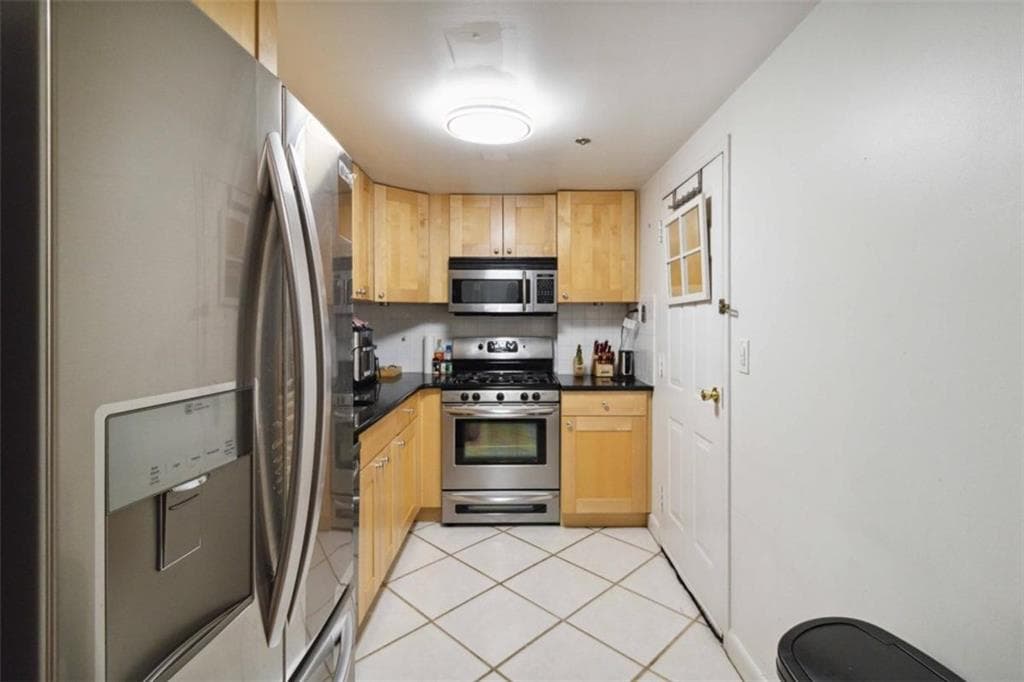 2 bedroom, 2 bathroom condominium for rent at 1501 Clairmont Road 822, Decatur, GA 30033 for $2,400 a month — photo 6