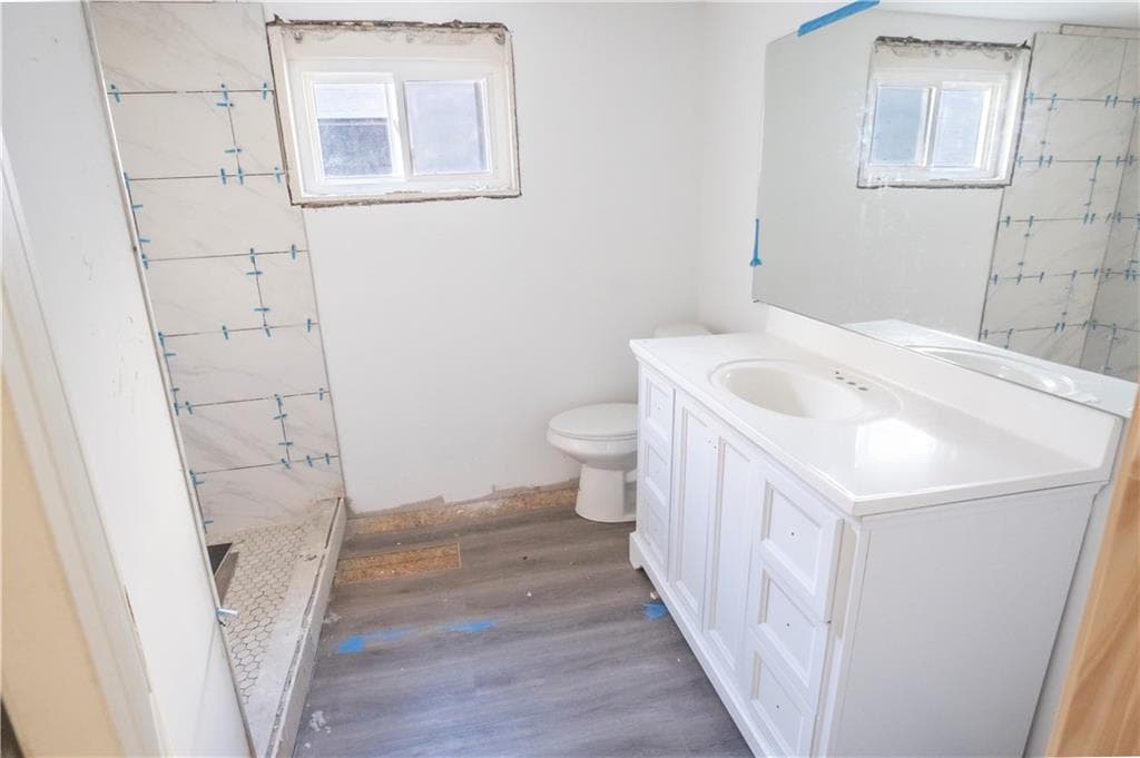 6 bedroom, 4 bathroom, 3,194 sq ft single family residence for sale at 1471 Centra Villa, Atlanta, GA 30311 — photo 8