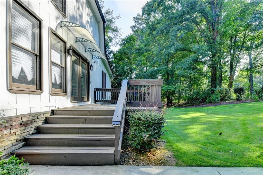 5 bedroom, 4 bathroom, 3,320 sq ft single family residence for sale at 117 Ridge Road, Berkeley Lake, GA 30096 — photo 4