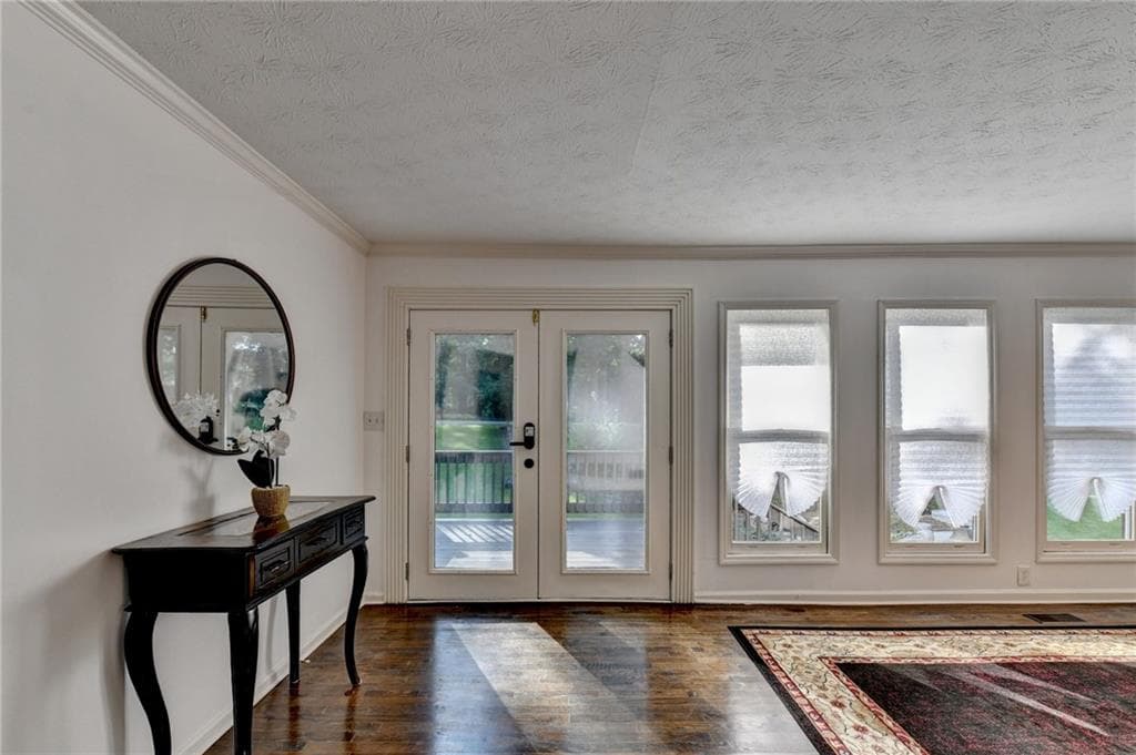 5 bedroom, 4 bathroom, 3,320 sq ft single family residence for sale at 117 Ridge Road, Berkeley Lake, GA 30096 — photo 5