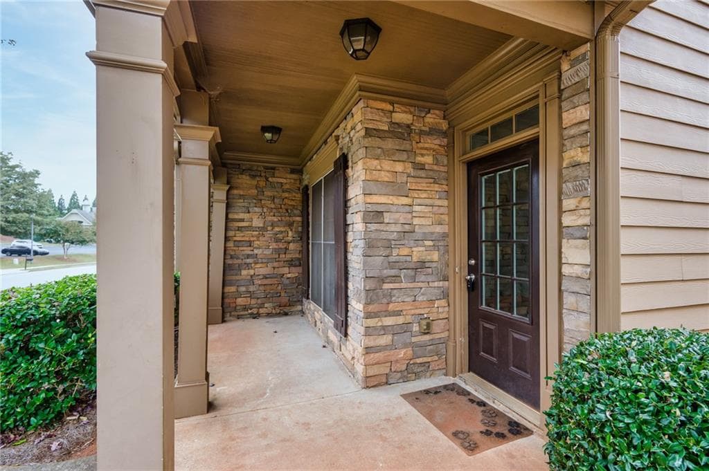 4 bedroom, 3 bathroom, 2,165 sq ft single family residence for sale at 2609 Brynfield Cove, Suwanee, GA 30024 — photo 3