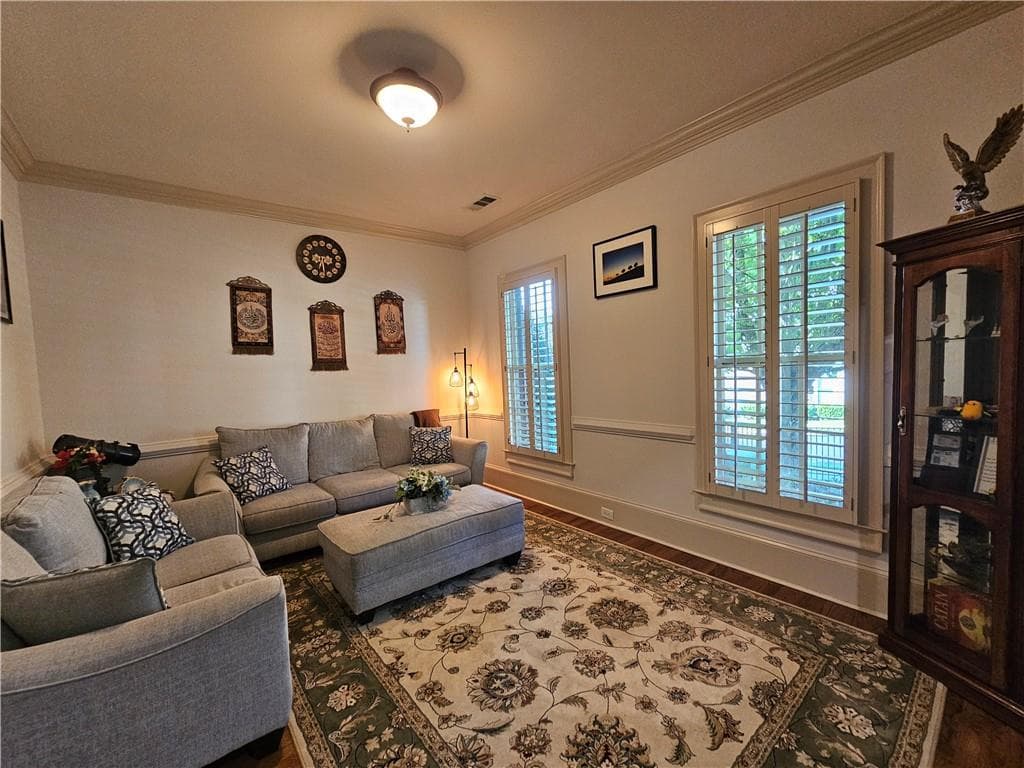4 bedroom, 4 bathroom, 3,644 sq ft single family residence for rent at 10924 Waters Road, Alpharetta, GA 30022 for $4,100 a month — photo 5