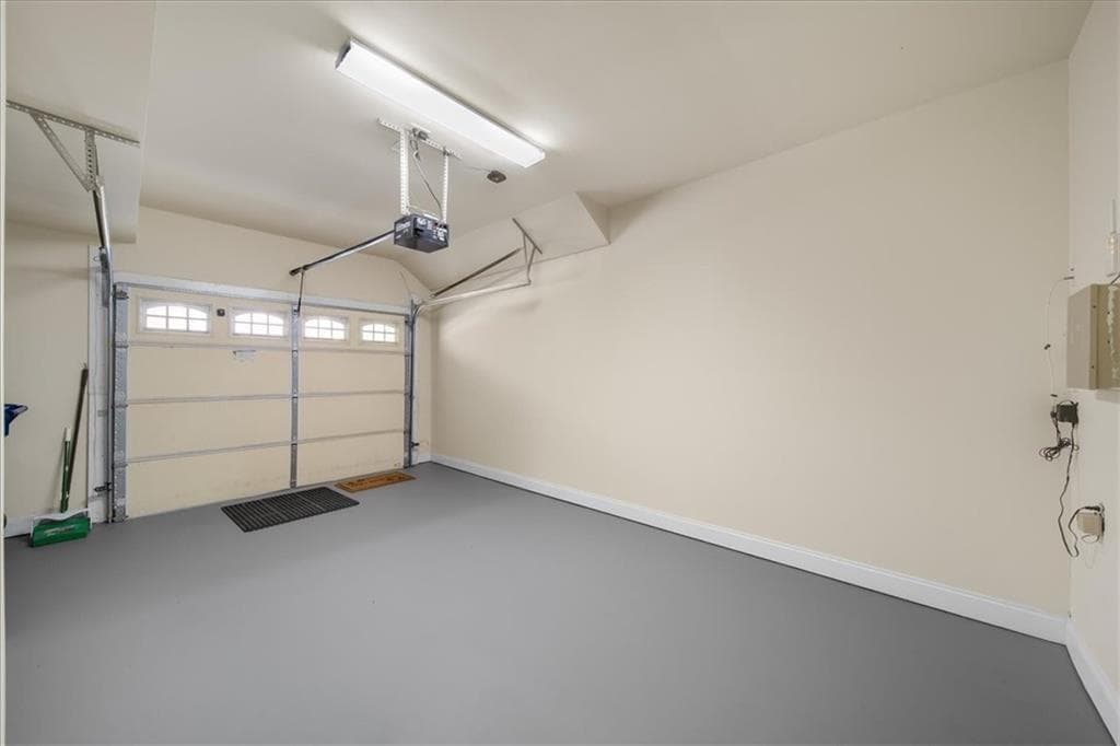3 bedroom, 4 bathroom townhouse for rent at 205 16th Street 18, Atlanta, GA 30363 for $2,695 a month — photo 9