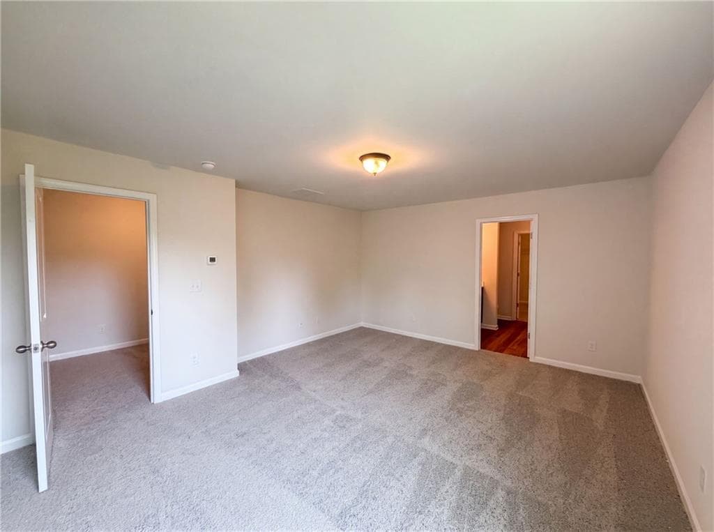 3 bedroom, 2 bathroom, 2,648 sq ft single family residence under contract at 836 Castilla Way, Winder, GA 30680 — photo 4