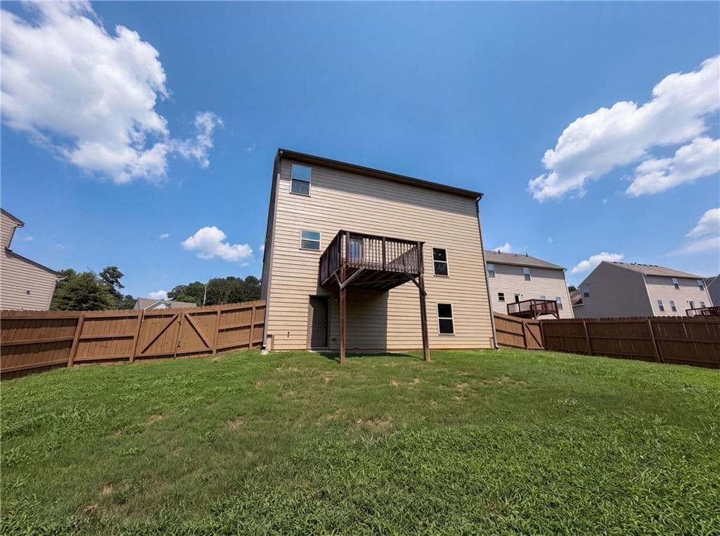3 bedroom, 2 bathroom, 2,648 sq ft single family residence under contract at 836 Castilla Way, Winder, GA 30680 — photo 5
