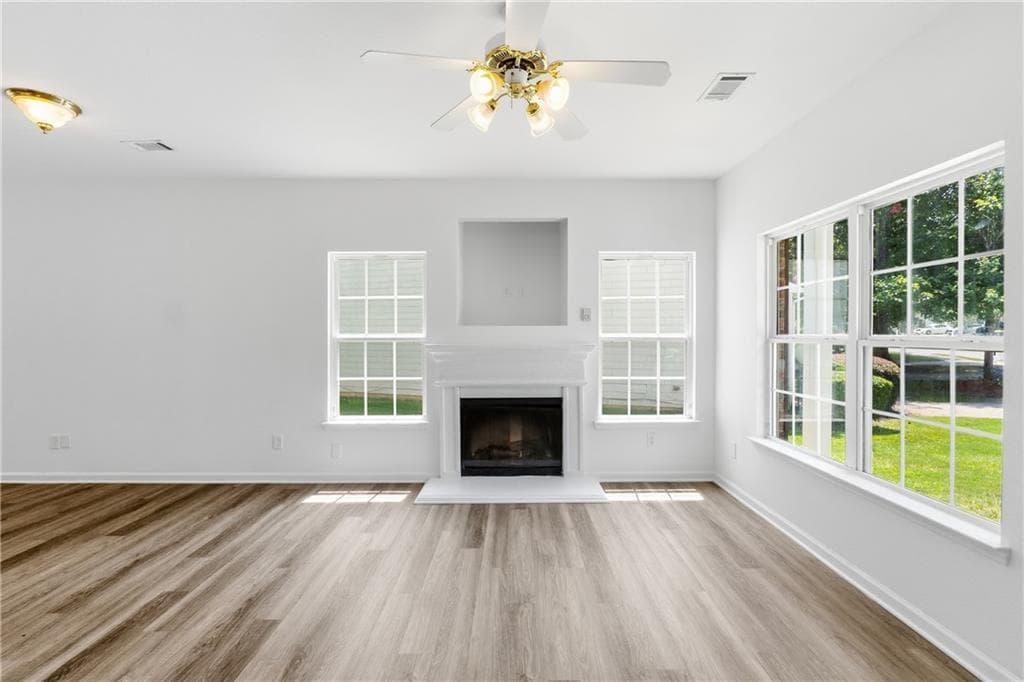 3 bedroom, 3 bathroom, 1,376 sq ft townhouse for sale at 7062 Brookview Creek, Riverdale, GA 30274 — photo 6