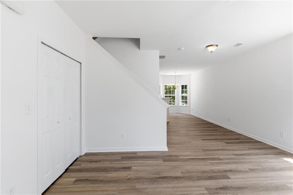 3 bedroom, 3 bathroom, 1,376 sq ft townhouse for sale at 7062 Brookview Creek, Riverdale, GA 30274 — photo 8
