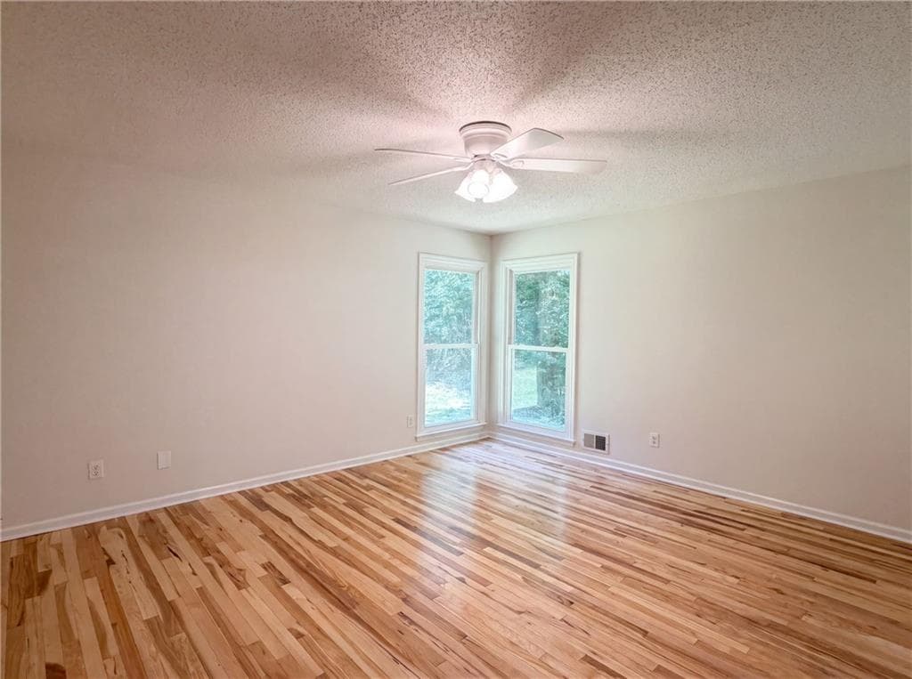 3 bedroom, 2 bathroom, 1,594 sq ft single family residence for sale at 95 Christophers Gallop, Stockbridge, GA 30281 — photo 4