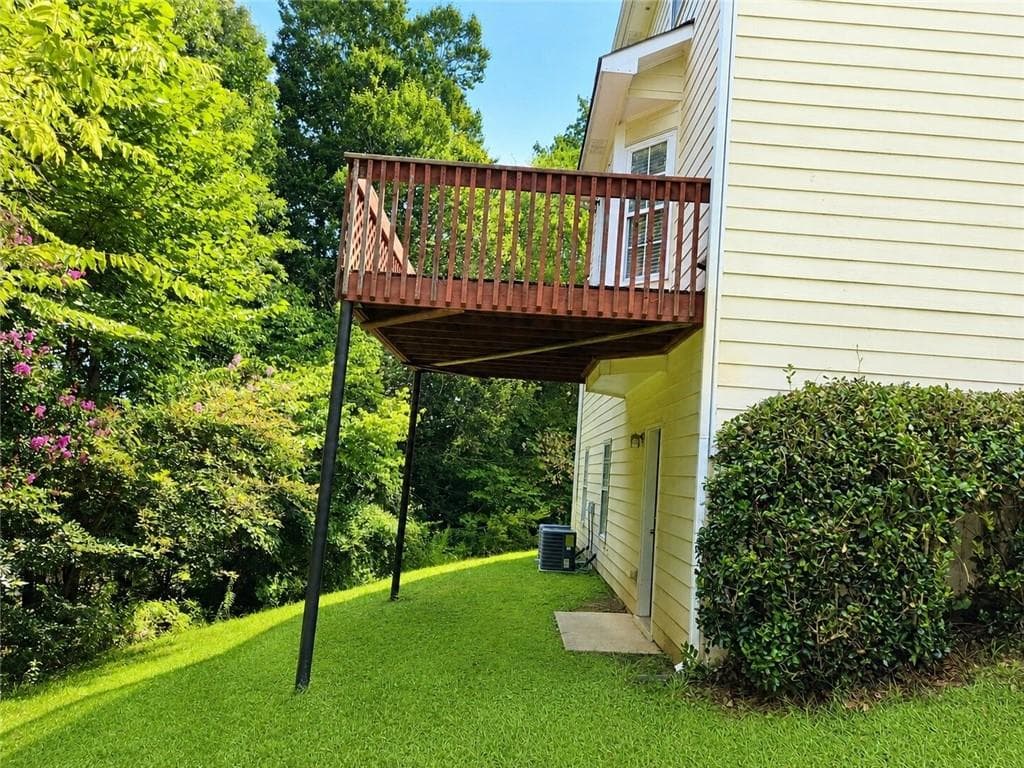 4 bedroom, 3 bathroom, 2,340 sq ft single family residence for sale at 1568 Pulaski Court, Suwanee, GA 30024 — photo 3