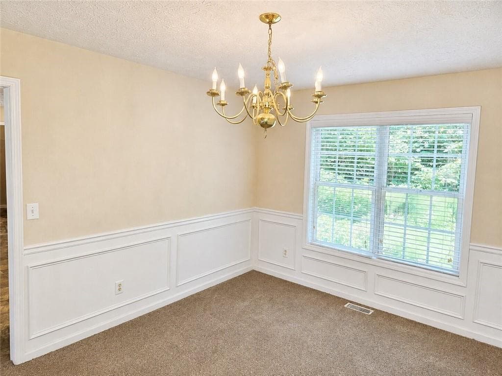 4 bedroom, 3 bathroom, 2,340 sq ft single family residence for sale at 1568 Pulaski Court, Suwanee, GA 30024 — photo 7