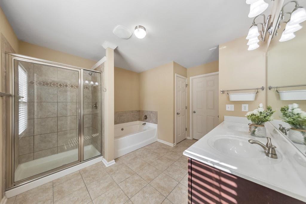 3 bedroom, 3 bathroom, 1,949 sq ft townhouse for sale at 3169 Berkeley Glen Way, Peachtree Corners, GA 30092 — photo 9