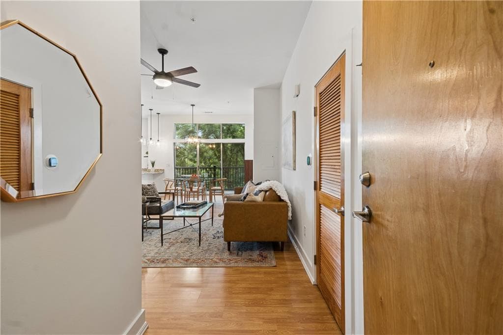 2 bedroom, 2 bathroom, 1,050 sq ft condominium under contract at 2630 Talley Street 419, Decatur, GA 30030 — photo 3