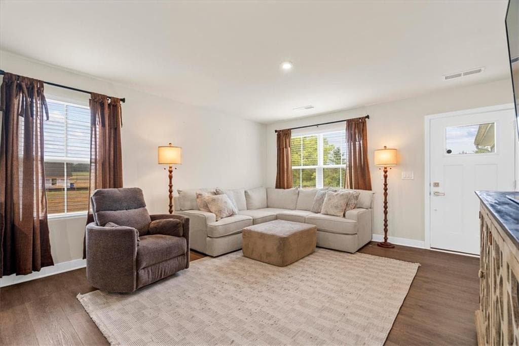 2 bedroom, 2 bathroom, 1,153 sq ft single family residence for sale at 358 Oakleigh Drive, Calhoun, GA 30701 — photo 6