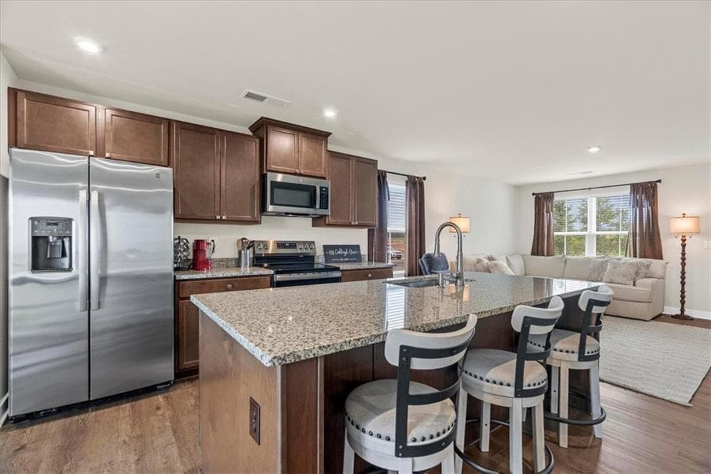 2 bedroom, 2 bathroom, 1,153 sq ft single family residence for sale at 358 Oakleigh Drive, Calhoun, GA 30701 — photo 9
