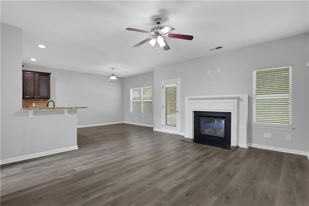 4 bedroom, 3 bathroom, 3,808 sq ft single family residence for sale at 6740 Oak Hill Place, Union City, GA 30213 — photo 6