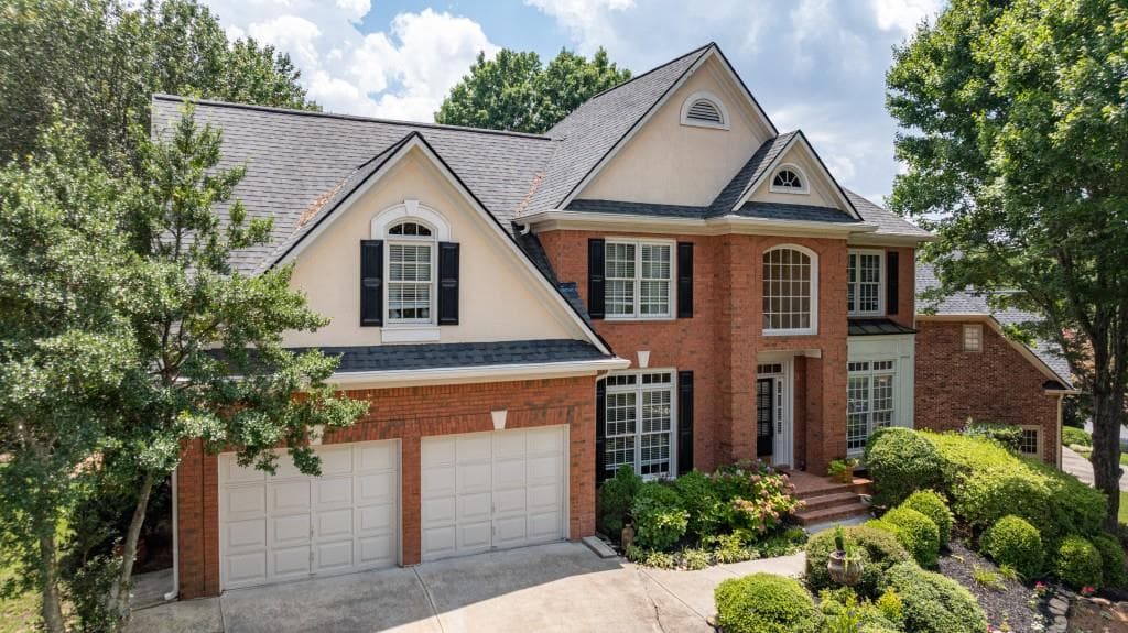 5 bedroom, 5 bathroom, 5,546 sq ft single family residence for sale at 4426 Waterbury Lane, Marietta, GA 30062 — photo 2