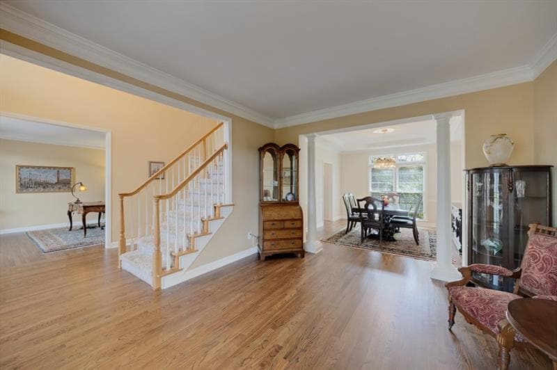 5 bedroom, 5 bathroom, 5,546 sq ft single family residence for sale at 4426 Waterbury Lane, Marietta, GA 30062 — photo 7