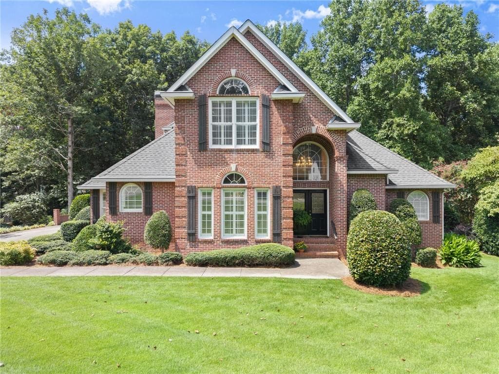 4 bedroom, 4 bathroom, 4,217 sq ft single family residence for sale at 3869 Alexandria Drive, Gainesville, GA 30506 — photo 2