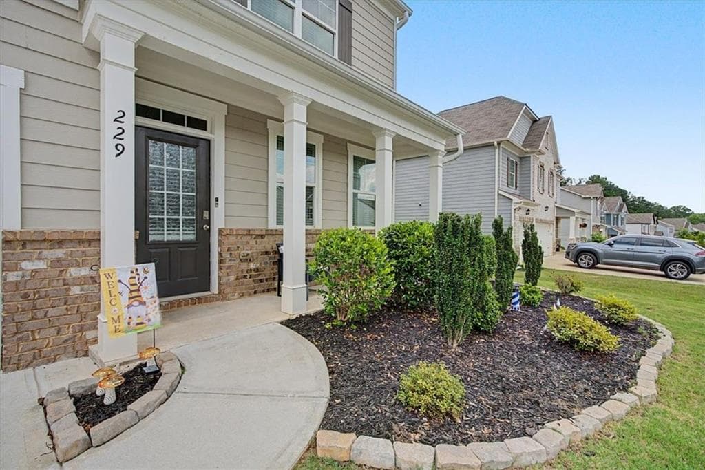 5 bedroom, 3 bathroom, 2,870 sq ft single family residence for sale at 229 Sweet Bay Lane, Dallas, GA 30132 — photo 4