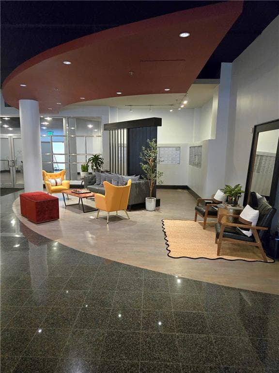 1 bedroom, 1 bathroom, 1,032 sq ft condominium for rent at 115 W Peachtree Place 605, Atlanta, GA 30313 for $1,900 a month — photo 2