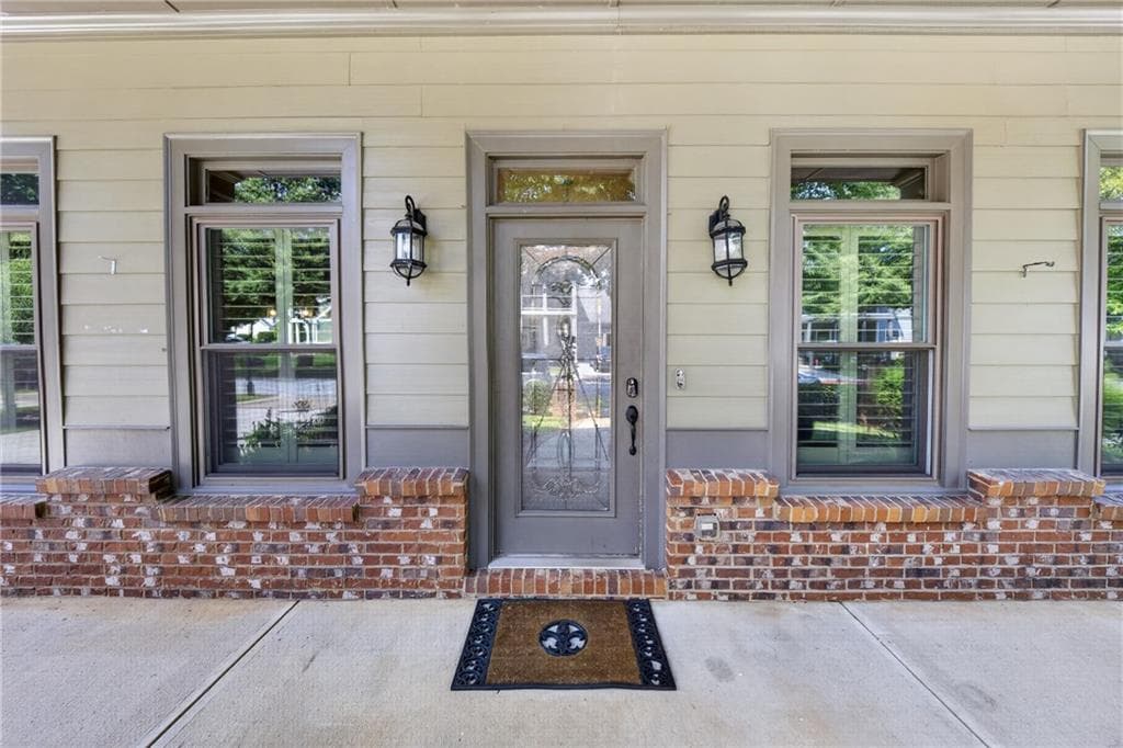 5 bedroom, 4 bathroom, 4,026 sq ft single family residence for sale at 630 Warm Springs Court, Loganville, GA 30052 — photo 8