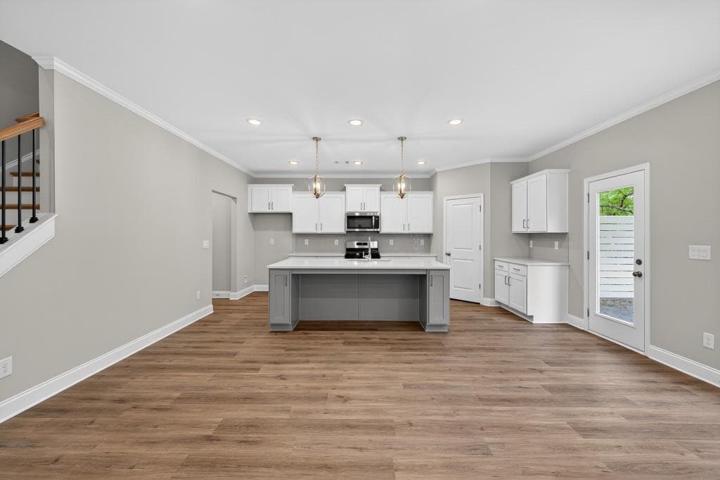 4 bedroom, 3 bathroom, 2,593 sq ft single family residence for sale at 4862 White Street, Sugar Hill, GA 30518 — photo 8