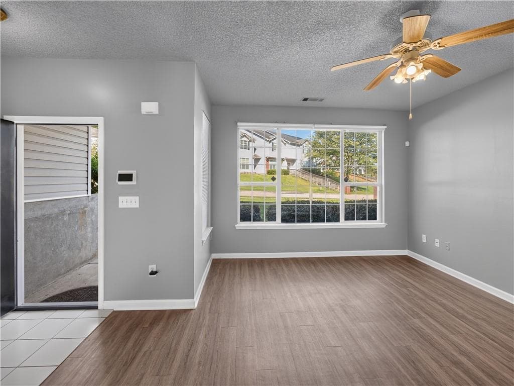 3 bedroom, 3 bathroom, 1,356 sq ft townhouse for sale at 211 Odyssey Turn, Conyers, GA 30012 — photo 4