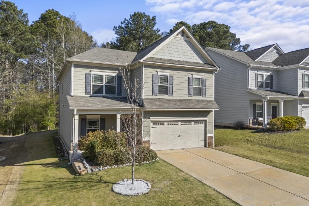 4 bedroom, 3 bathroom, 2,600 sq ft single family residence for sale at 660 Country Ridge Drive, Hoschton, GA 30548 — photo 3