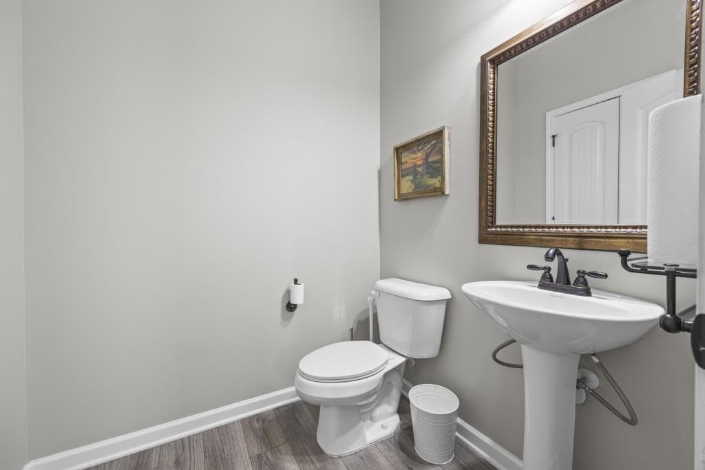 4 bedroom, 3 bathroom, 2,600 sq ft single family residence for sale at 660 Country Ridge Drive, Hoschton, GA 30548 — photo 9