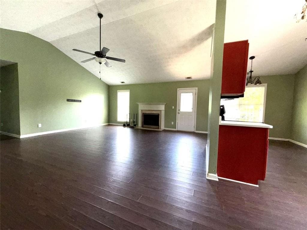 4 bedroom, 2 bathroom, 1,869 sq ft single family residence for sale at 135 Windhaven Place, Mount Airy, GA 30563 — photo 6