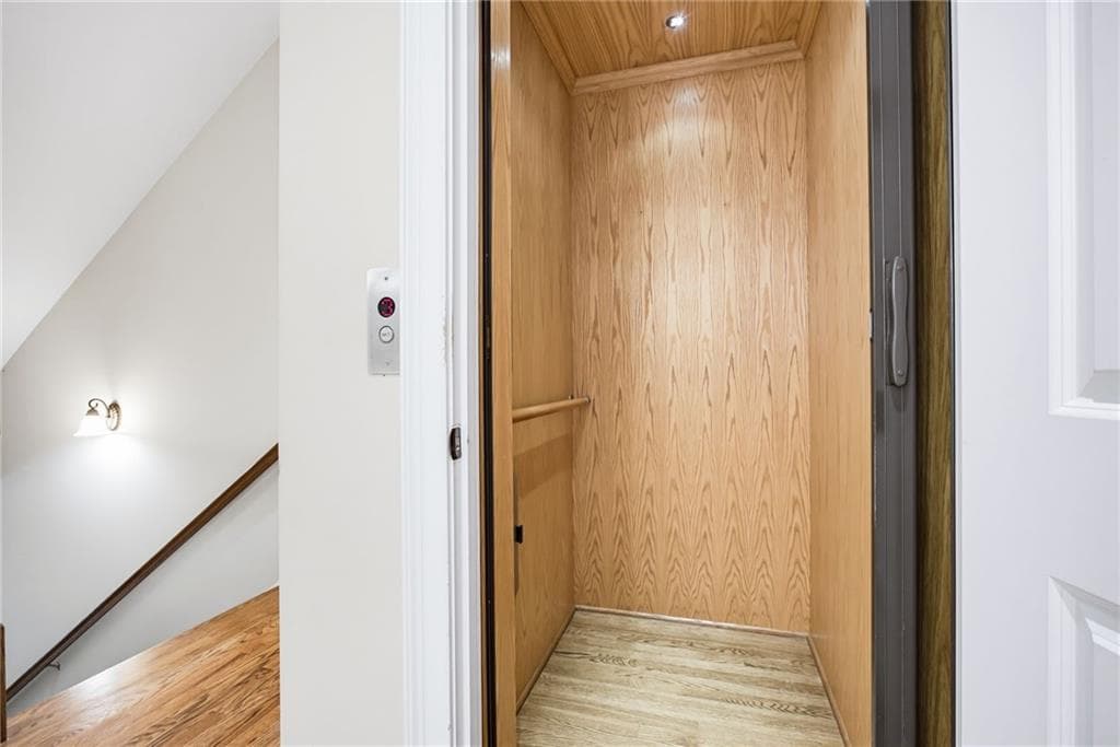 5 bedroom, 5 bathroom, 4,851 sq ft townhouse for sale at 2318 Saint Davids Square 14, Kennesaw, GA 30152 — photo 8