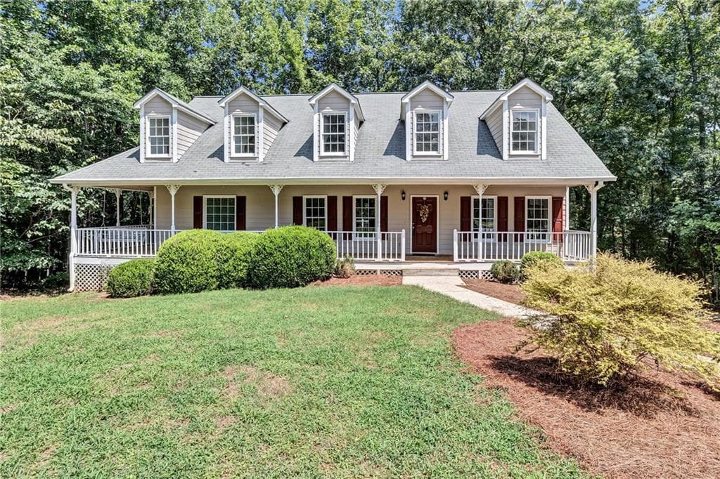 3 bedroom, 3 bathroom, 2,545 sq ft single family residence under contract at 87 Alice Way, Hiram, GA 30141