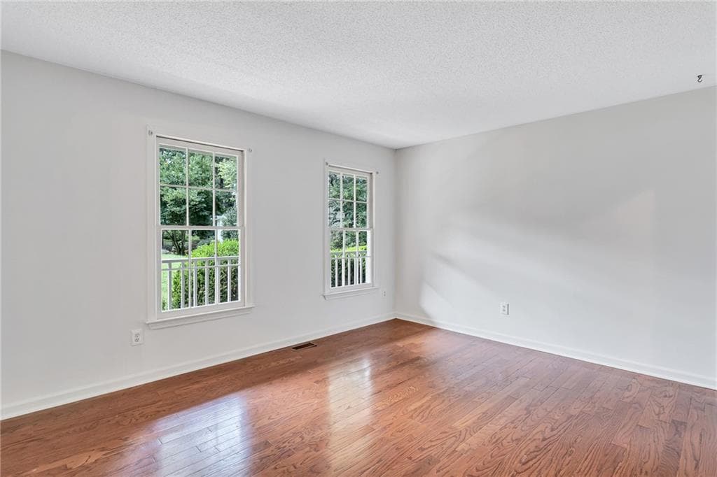 3 bedroom, 3 bathroom, 2,545 sq ft single family residence under contract at 87 Alice Way, Hiram, GA 30141 — photo 7