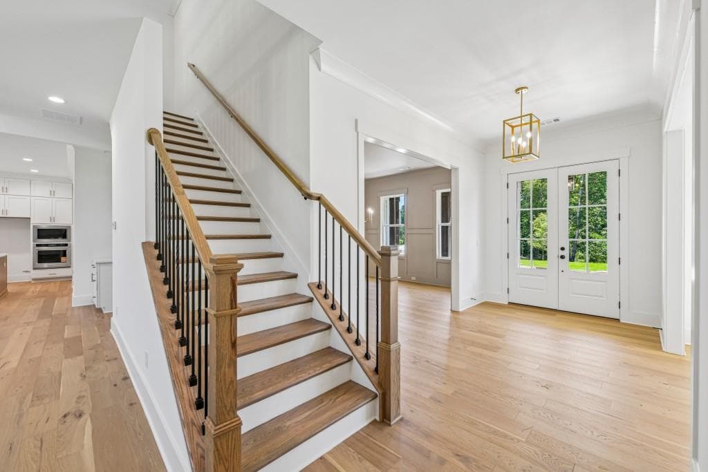 4 bedroom, 4 bathroom, 3,777 sq ft single family residence for sale at 9155 Greenway Court, Gainesville, GA 30506 — photo 6
