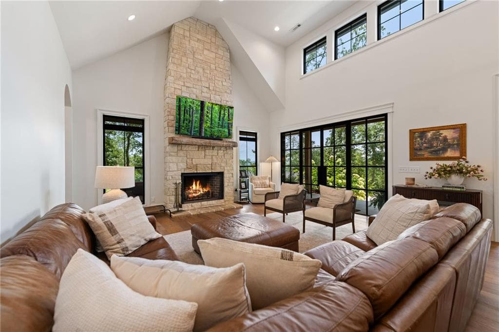 4 bedroom, 3 bathroom, 3,303 sq ft single family residence for sale at 470 Old Orchard Road, Ellijay, GA 30536 — photo 6