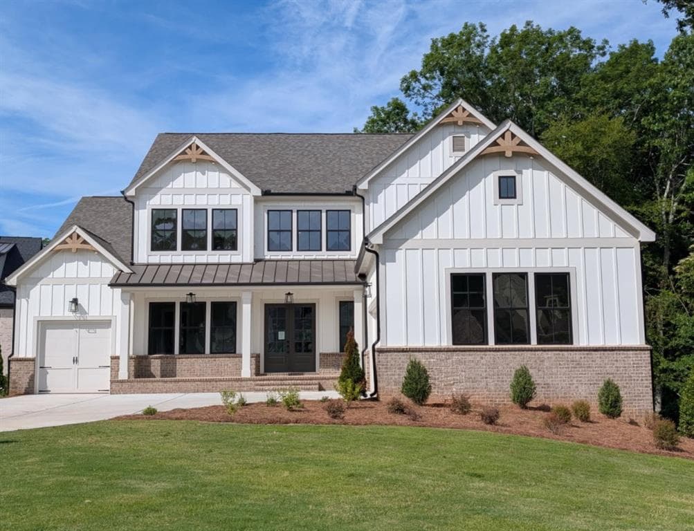 4 bedroom, 5 bathroom, 3,619 sq ft single family residence for sale at 9150 Greenway Court, Gainesville, GA 30506 — photo 2