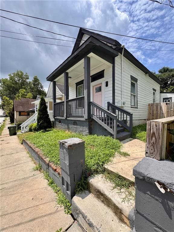 1 bedroom, 1 bathroom, 748 sq ft single family residence for rent at 957 Coleman Street, Atlanta, GA 30310 for $1,400 a month — photo 1 of 12