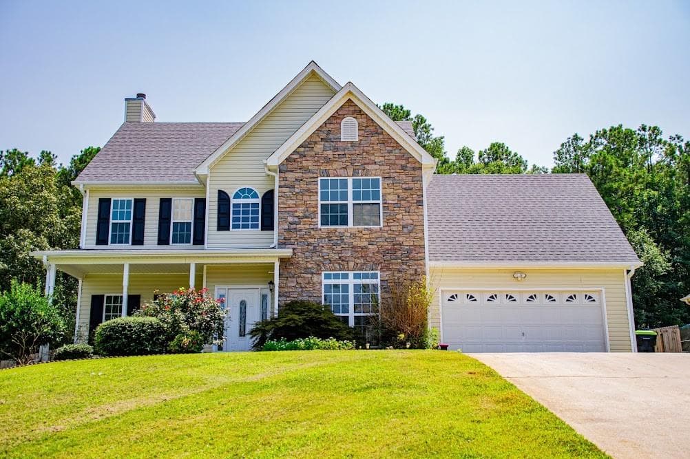 4 bedroom, 3 bathroom, 2,443 sq ft single family residence for sale at 233 Ivey Lake Parkway, Temple, GA 30179