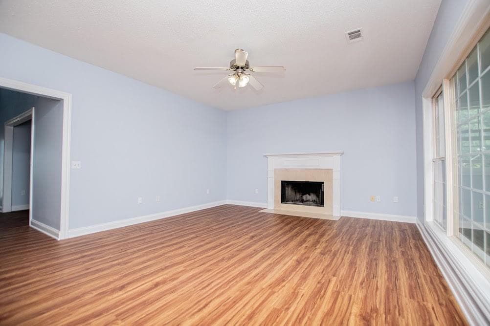4 bedroom, 3 bathroom, 2,443 sq ft single family residence for sale at 233 Ivey Lake Parkway, Temple, GA 30179 — photo 5