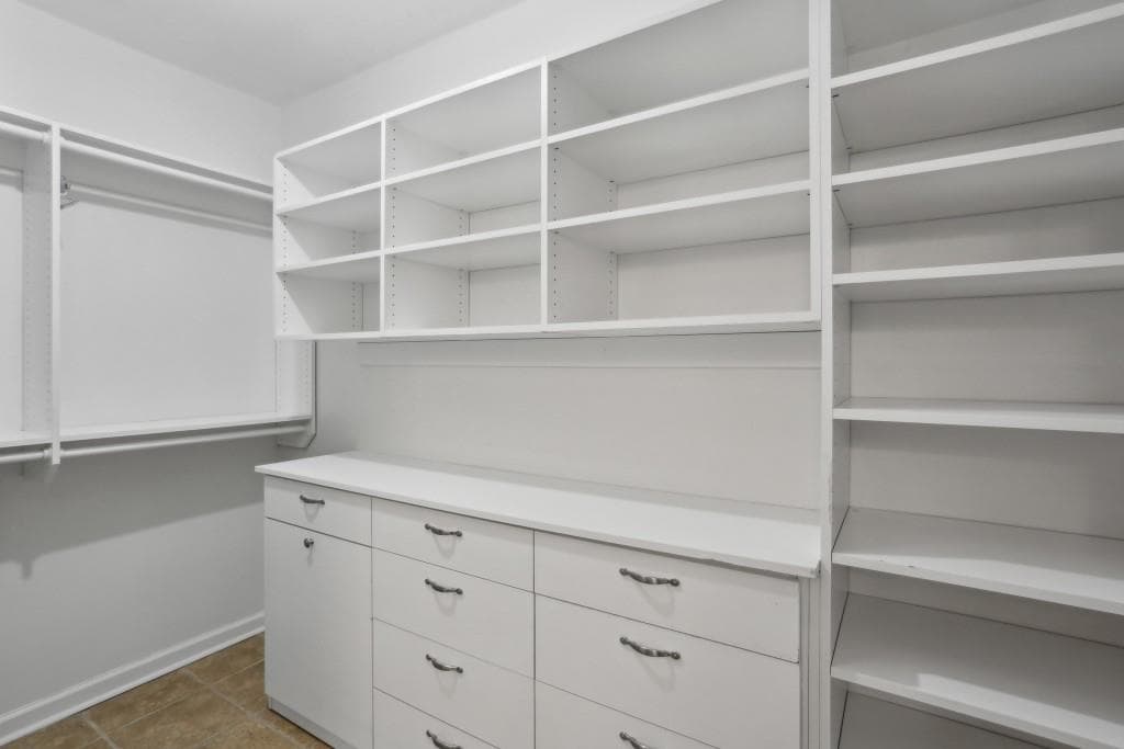 2 bedroom, 2 bathroom, 1,200 sq ft condominium for sale at 1209 River Green Drive, Atlanta, GA 30327 — photo 8