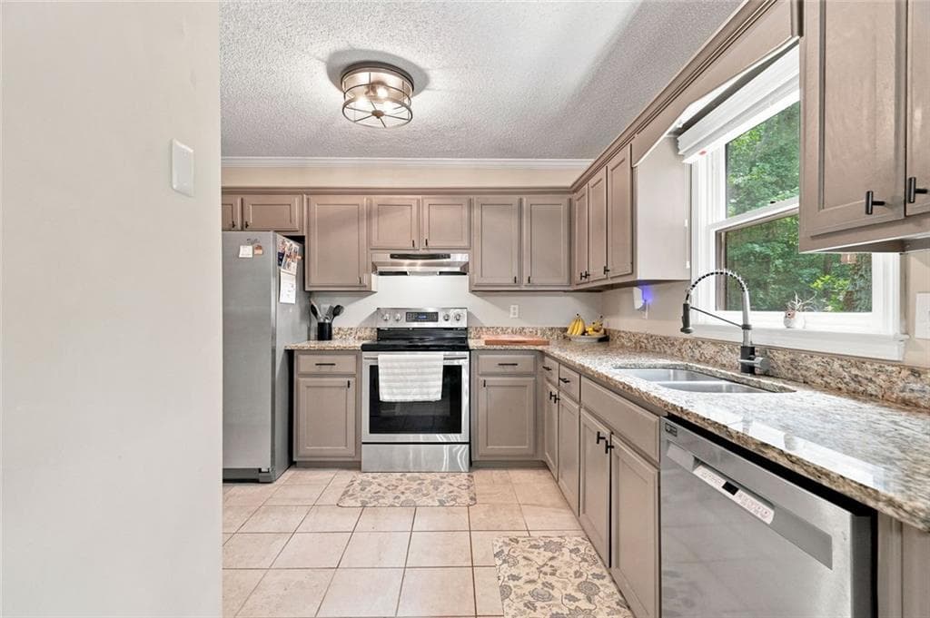 3 bedroom, 3 bathroom, 1,885 sq ft single family residence for sale at 21 Yearling Lane, Big Canoe, GA 30143 — photo 9