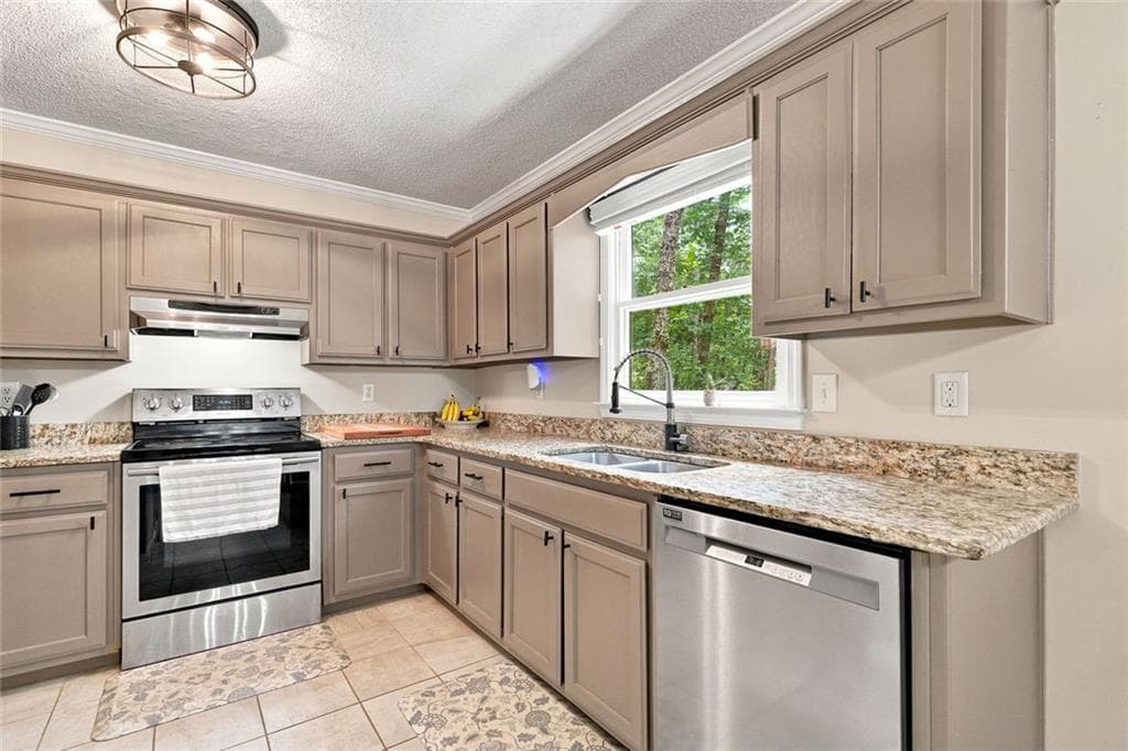 3 bedroom, 3 bathroom, 1,885 sq ft single family residence for sale at 21 Yearling Lane, Big Canoe, GA 30143 — photo 10